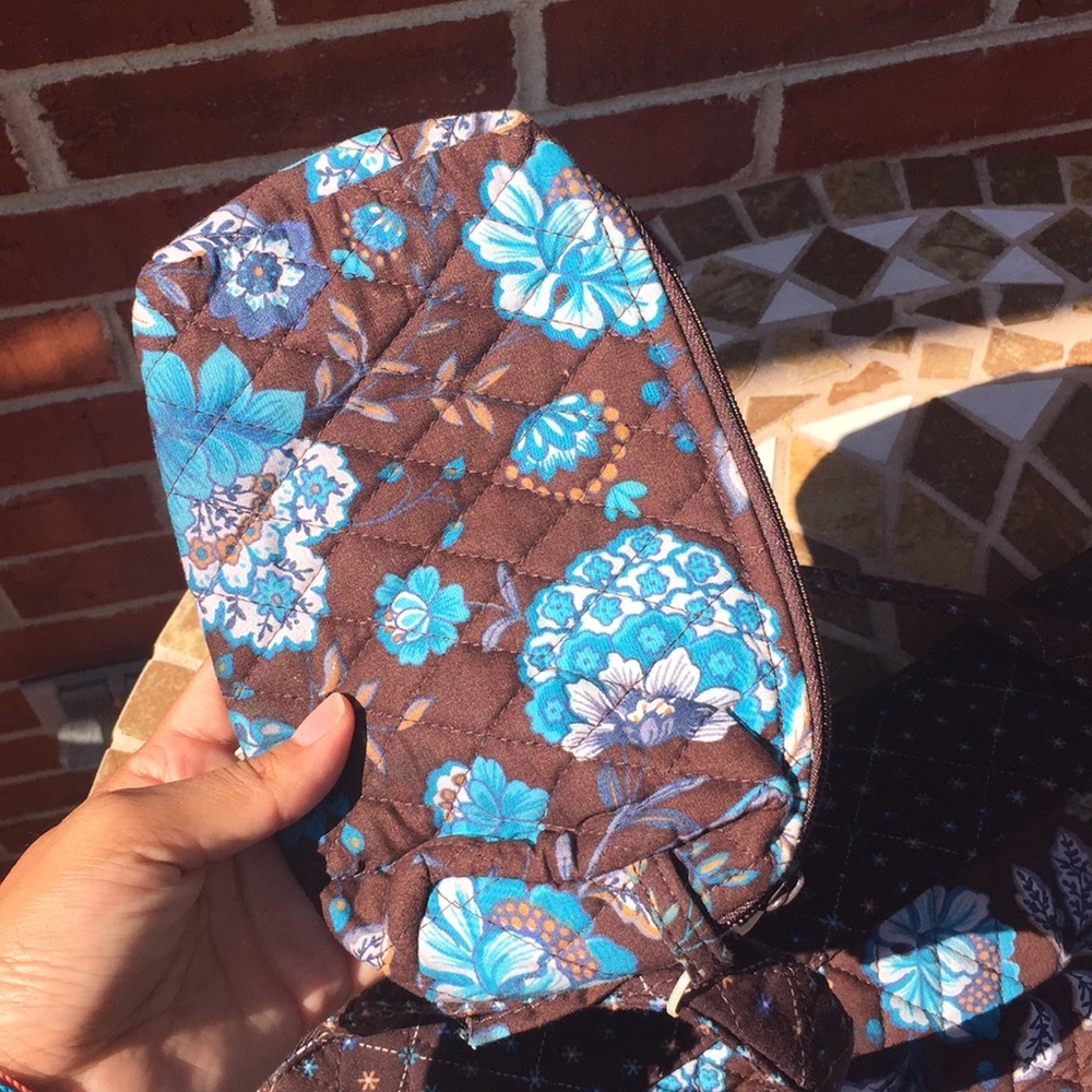Tote - Picture 5 of 7